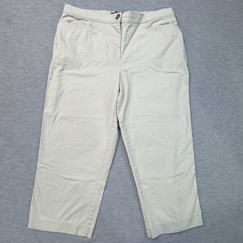 Briggs New York Womens Lt Khaki Capri Pants 2 Button Waist High Rise Size 14